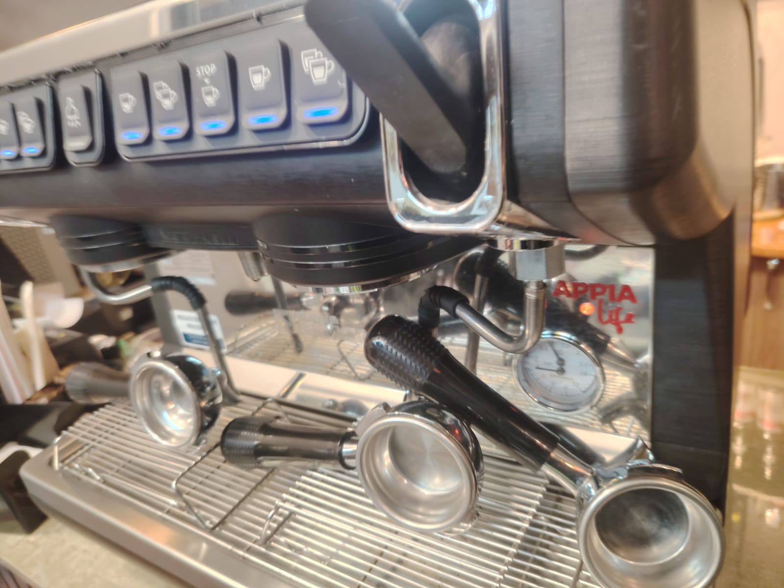 Nuova Simonelli Appia Life 2 qruplu espresso aparatı thumbnail 4