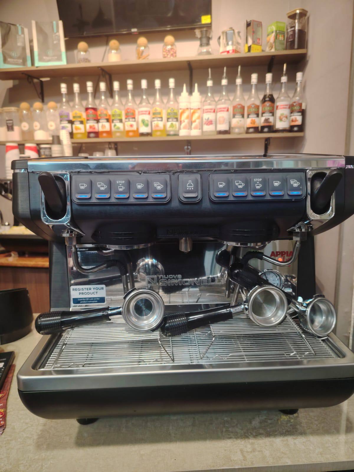 Nuova Simonelli Appia Life 2 qruplu espresso aparatı thumbnail 2