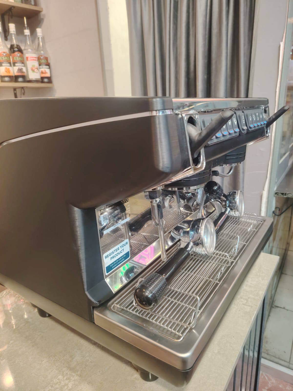 Nuova Simonelli Appia Life 2 qruplu espresso aparatı thumbnail 5